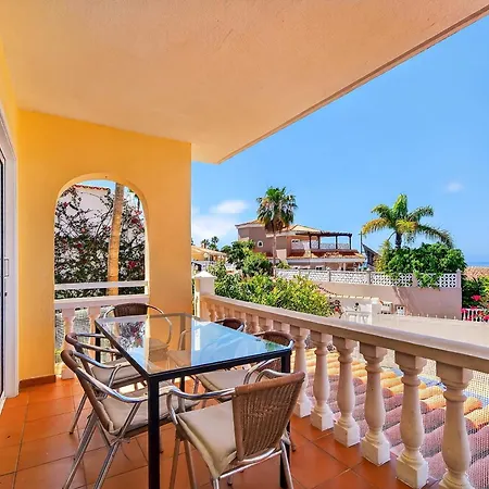 Spacious Villa Victoria Heated Pool-2
